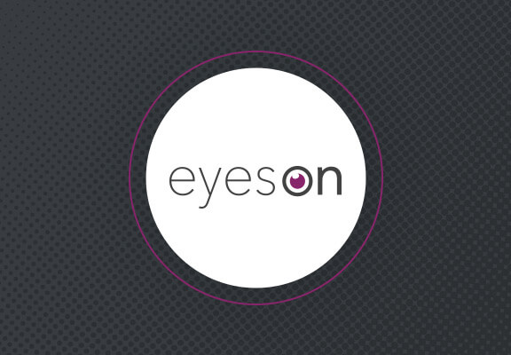 eyeson Logo auf dunklem Hintergrund mit Muster.